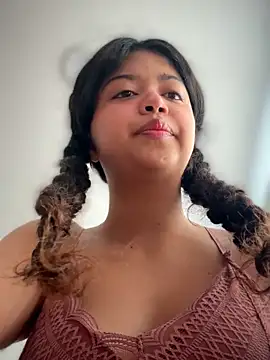 Peach Girll online show from 14, 5, 2026