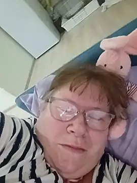 Mirra Key online show from 22, 2, 2026