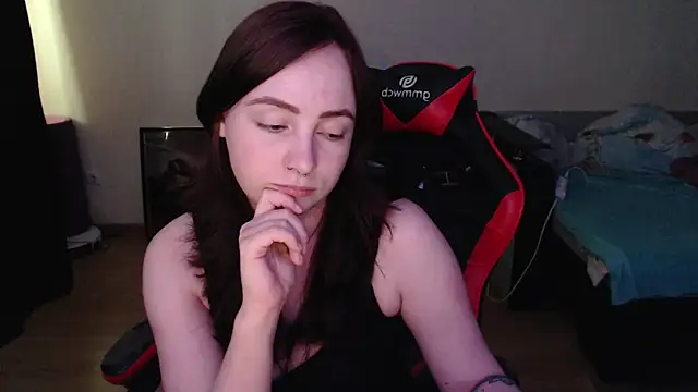 Snapshot of Laralianna chatting on 22, 5, 2026 Laralianna online show from 22, 5, 2026