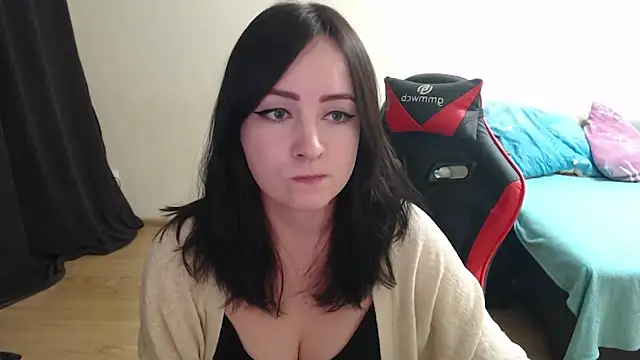 Laralianna online show from 27, 10, 2025