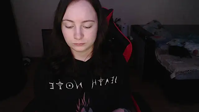 Laralianna online show from 15, 12, 2025