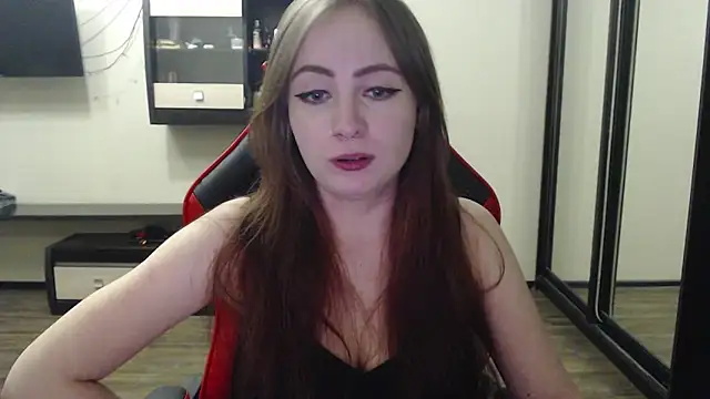 Laralianna online show from 18, 2, 2025