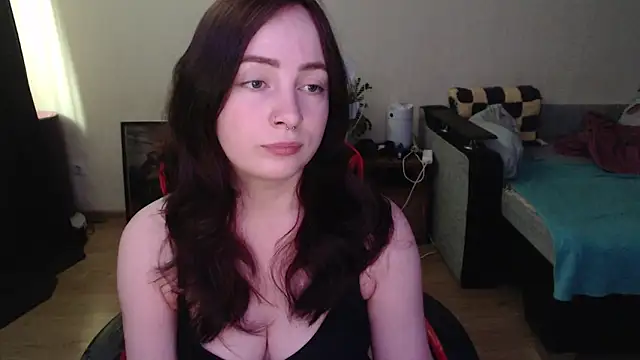 Snapshot of Laralianna chatting on 24, 5, 2026 Laralianna online show from 24, 5, 2026