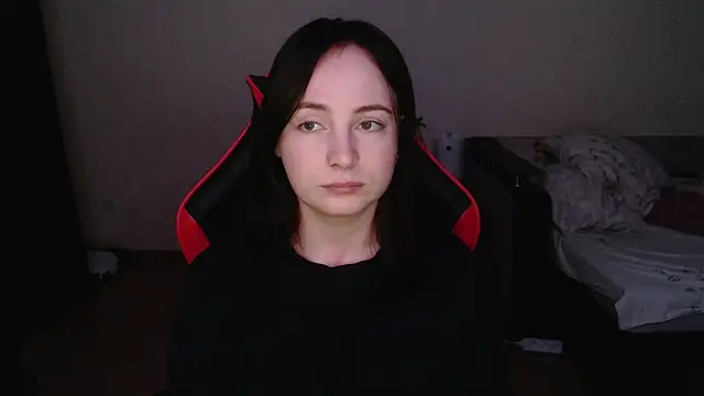 Laralianna online show from 8, 11, 2025