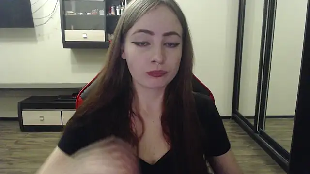Laralianna online show from 26, 2, 2025