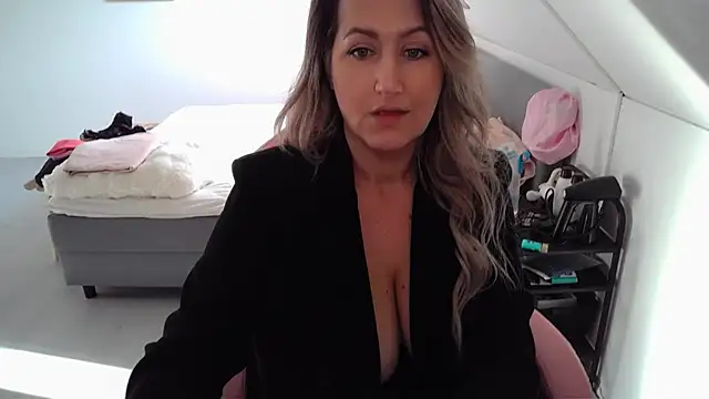 TessToy online show from 3, 3, 2025