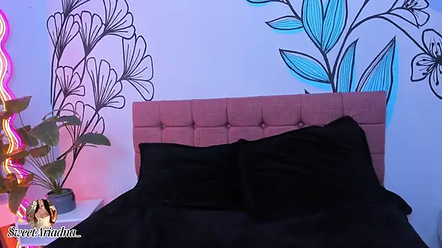 Sweet Ariadna  online show from 22, 3, 2025