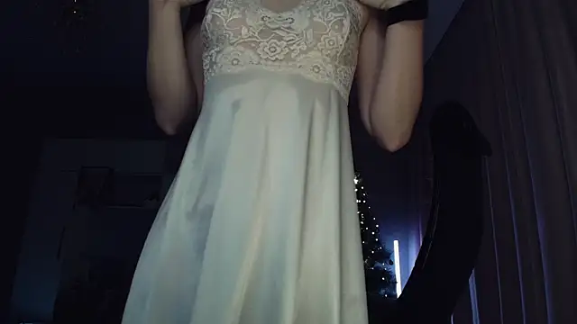 Cuddle Cat online show from 21, 12, 2025