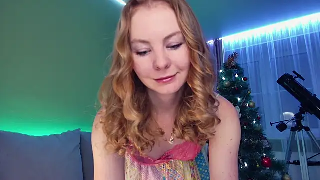 Snapshot of Cuddle_Cat chatting on 1, 1, 2025 Cuddle Cat online show from 1, 1, 2025
