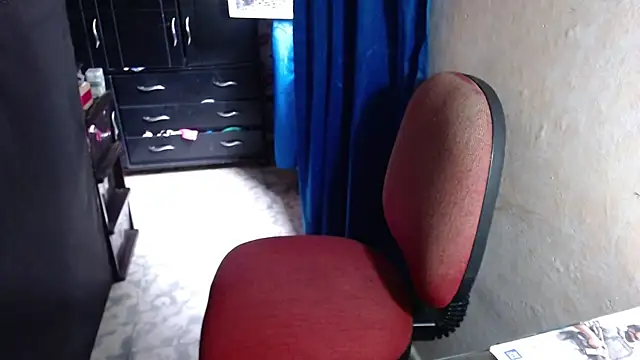 Barbiegomez online show from 8, 10, 2025