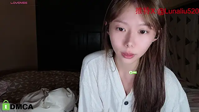 Luna520 online show from 5, 1, 2025