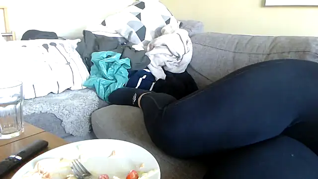 Snapshot of sweeti_Em chatting on 22, 5, 2026 sweeti Em online show from 22, 5, 2026