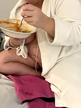 sweeti Em online show from 22, 12, 2025