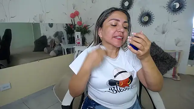 cum bigass online show from 17, 12, 2025