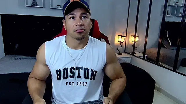 Snapshot of tyler_hank01 chatting on 30, 1, 2025 tyler hank01 online show from 30, 1, 2025