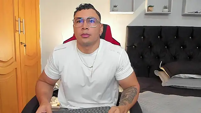 tyler hank01 online show from 30, 3, 2026