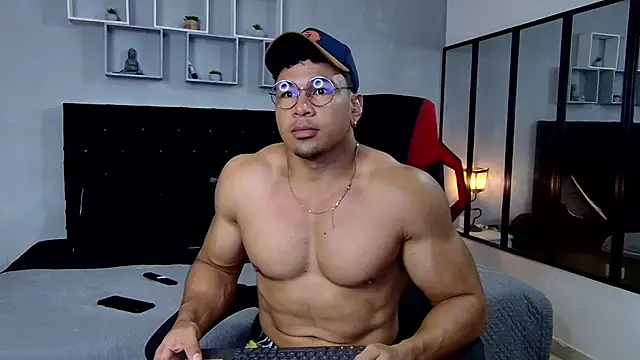Snapshot of tyler_hank01 chatting on 18, 3, 2025 tyler hank01 online show from 18, 3, 2025