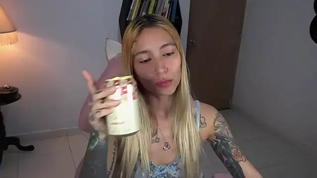 Saucy Jenn online show from 15, 11, 2025