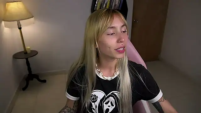 Saucy Jenn online show from 6, 3, 2026