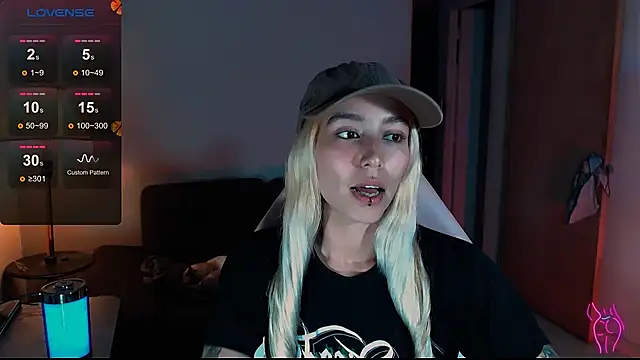 Saucy Jenn online show from 7, 12, 2024