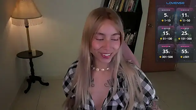 Saucy Jenn online show from 17, 1, 2026