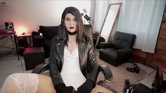 Snapshot of brenda_nataliaok chatting on 5, 12, 2024 brenda nataliaok online show from 5, 12, 2024