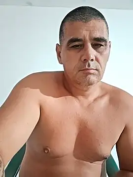 Snapshot of sile2000nou chatting on 5, 7, 2026 sile2000nou online show from 5, 7, 2026