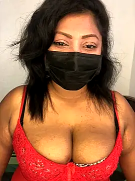 Snapshot of _Cute_ariana_ chatting on 31, 10, 2025 Cute ariana online show from 31, 10, 2025