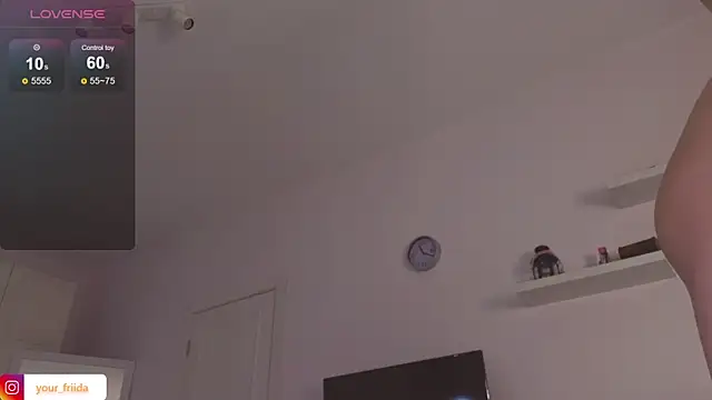 Snapshot of alwaysfrida chatting on 10, 11, 2025 alwaysfrida online show from 10, 11, 2025