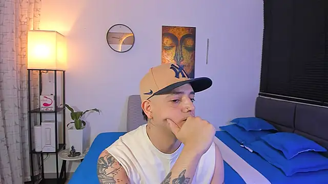 Snapshot of alejandro_calderon1 chatting on 16, 5, 2026 alejandro calderon1 online show from 16, 5, 2026