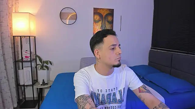 Snapshot of alejandro_calderon1 chatting on 14, 6, 2026 alejandro calderon1 online show from 14, 6, 2026