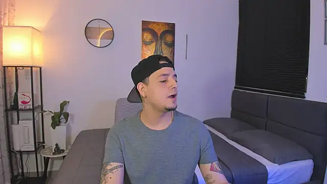Snapshot of alejandro_calderon1 chatting on 14, 7, 2026 alejandro calderon1 online show from 14, 7, 2026
