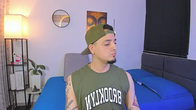 Snapshot of alejandro_calderon1 chatting on 20, 6, 2026 alejandro calderon1 online show from 20, 6, 2026