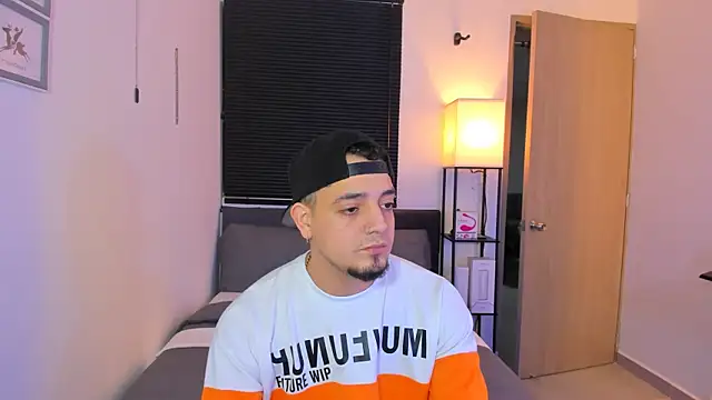 alejandro calderon1 online show from 16, 4, 2026