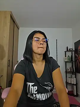 Snapshot of Hannah-grace chatting on 25, 5, 2026 Hannah-grace online show from 25, 5, 2026
