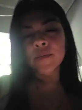 Snapshot of Hannah-grace chatting on 20, 11, 2025 Hannah-grace online show from 20, 11, 2025