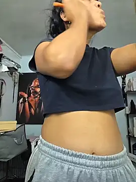 Snapshot of Hannah-grace chatting on 28, 11, 2025 Hannah-grace online show from 28, 11, 2025