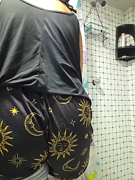 Snapshot of Hannah-grace chatting on 22, 11, 2025 Hannah-grace online show from 22, 11, 2025