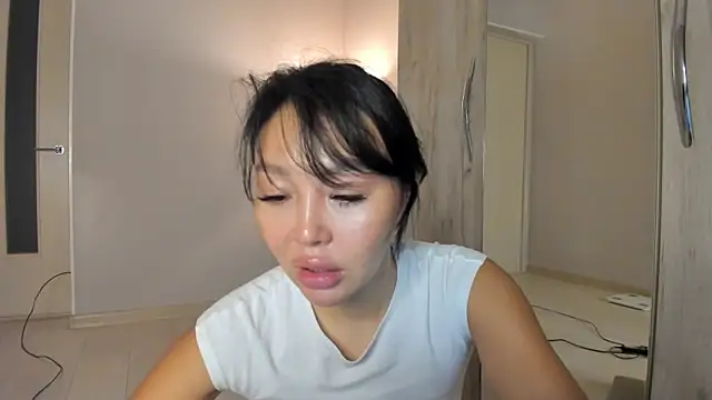 keiko hot online show from 24, 4, 2026