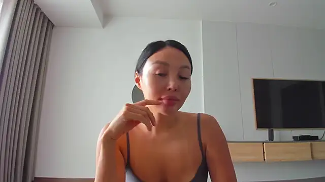 keiko hot online show from 13, 2, 2026