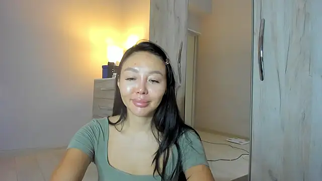 keiko hot online show from 19, 4, 2026