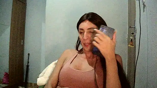 AlexiaDuucan online show from 9, 10, 2025