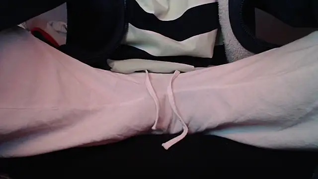 Snapshot of herver67 chatting on 16, 11, 2025 herver67 online show from 16, 11, 2025