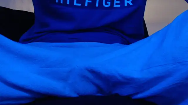 Snapshot of herver67 chatting on 5, 11, 2025 herver67 online show from 5, 11, 2025