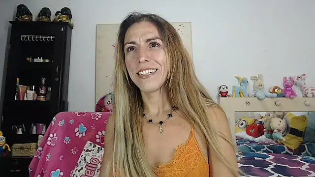 Snapshot of aleera_starxx982 chatting on 7, 5, 2026 aleera starxx982 online show from 7, 5, 2026