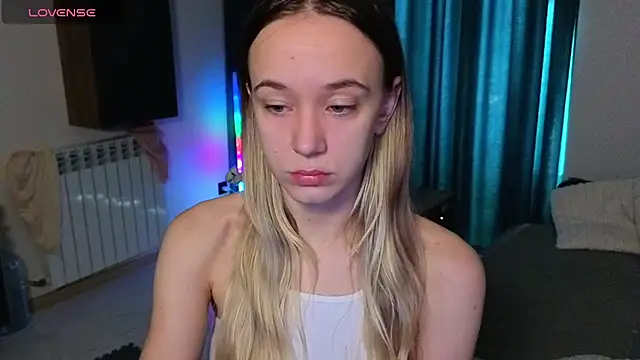 Snapshot of SexyCocobutt chatting on 8, 11, 2025 SexyCocobutt online show from 8, 11, 2025