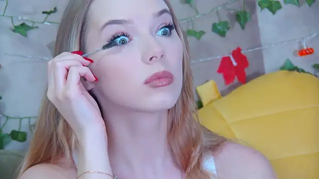 Snapshot of GentleRossi chatting on 14, 10, 2025 GentleRossi online show from 14, 10, 2025