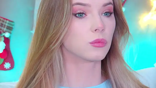 Snapshot of GentleRossi chatting on 25, 11, 2025 GentleRossi online show from 25, 11, 2025