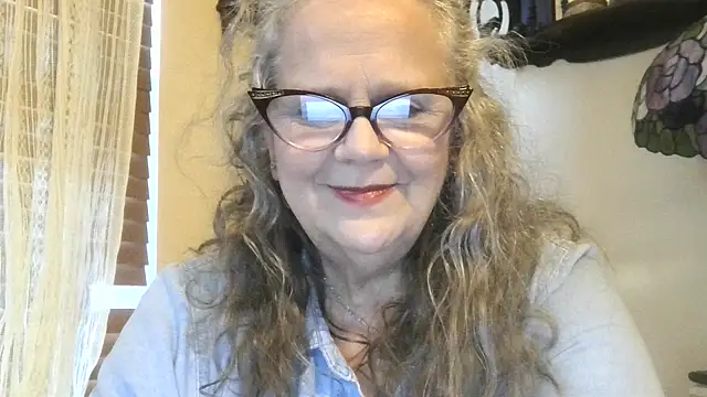 DestineeLoverGirl online show from 11, 11, 2025