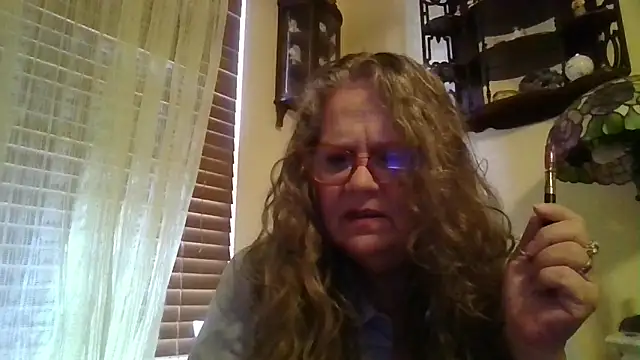 Snapshot of DestineeLoverGirl chatting on 25, 3, 2026 DestineeLoverGirl online show from 25, 3, 2026